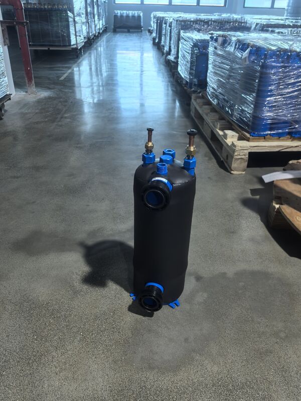 Υψηλής αντοχής στη διάβρωση Χερματομικρατήρας πισίνας MHTA-0.75 με καθαρό σωλήνα τιτανίου και ανθεκτικό σωλήνα σε δομή κελύφους PVC για μεταφορά θερμότητας