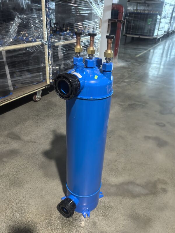 Κάθετος Εναλλάκτης Θερμότητας Πισίνας MHTA-1.5 με Σωλήνα Τιτανίου TA1 και Ανθεκτική Δομή Σωλήνα σε Κέλυφος PVC για Συστήματα Θέρμανσης Πισίνας