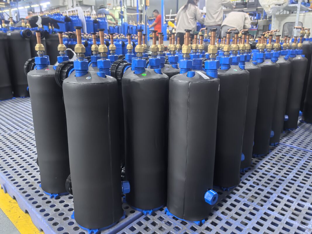 Εύρος θερμοκρασίας νερού 0 έως 45 βαθμοί Κελσίου Εναλλάκτης θερμότητας θαλασσινού νερού MHTA-1.5 για κάθετη ή οριζόντια εγκατάσταση Χρησιμοποιείται ως συμπυκνωτής ή εξατμιστής